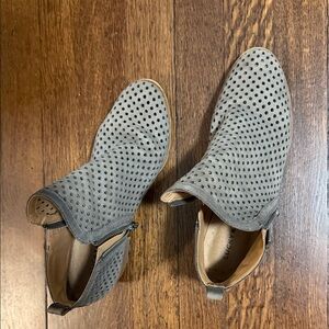 Lucky Brand Tan Perforated Ankle Boots